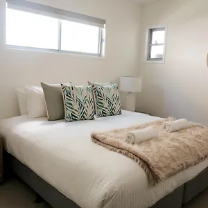 Holiday home Fat Frog, Byron Bay